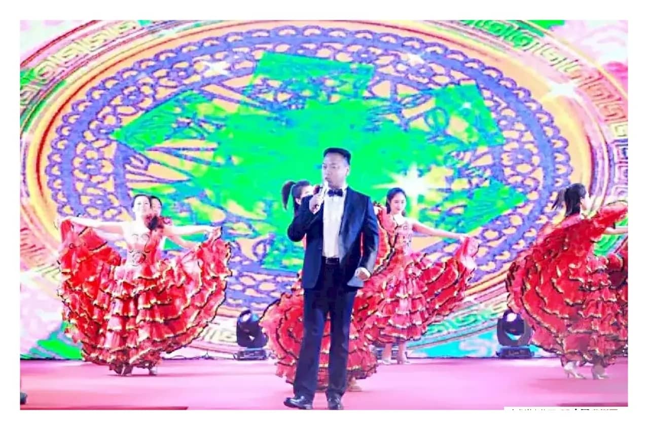 西南娄梁之歌（郝立勇）